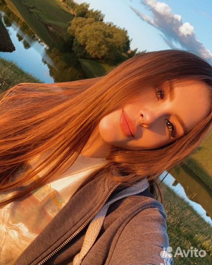 Администратор, бармен, мастер маникюра