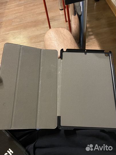 Чехол на iPad 10.2