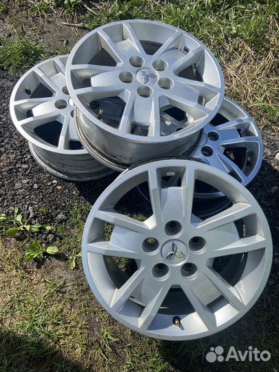 Литые диски r16