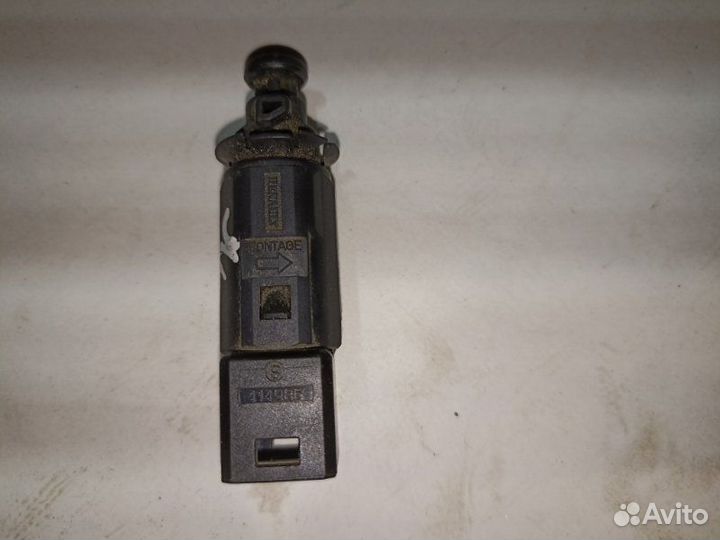 Датчик тормоза Renault Logan 1 седан 1.4 K7J710