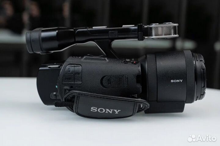 Sony NEX - VG30EH