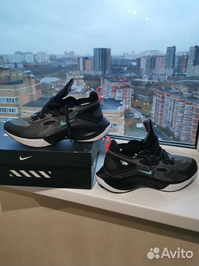 Кроссовки мужские 42 размер новые оригинал nike