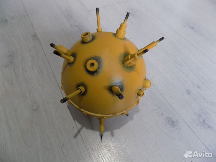 Пластиковые макеты мины и бомб из игры Warhammer