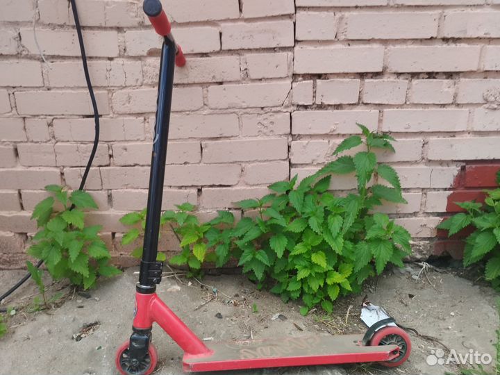 Трюковой самокат