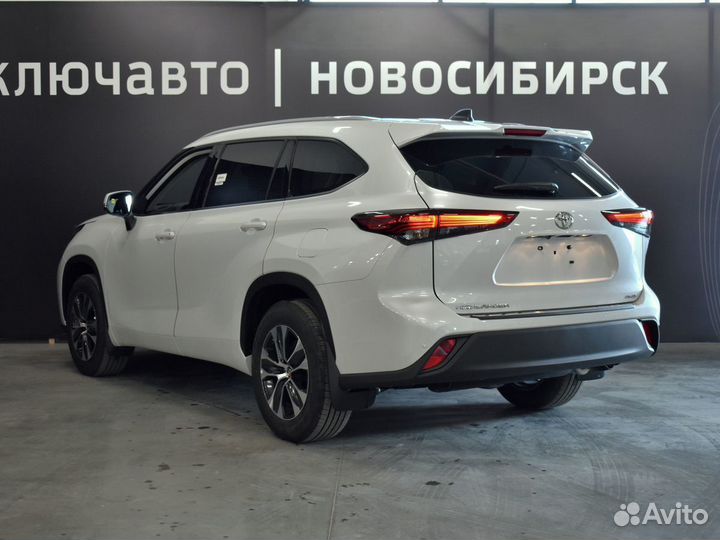 Toyota Highlander 3.5 AT, 2022