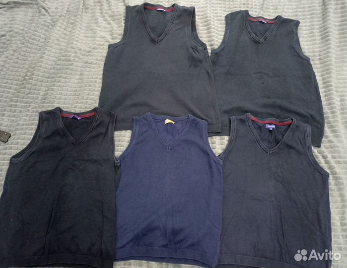 Жилетки школьные вязаные