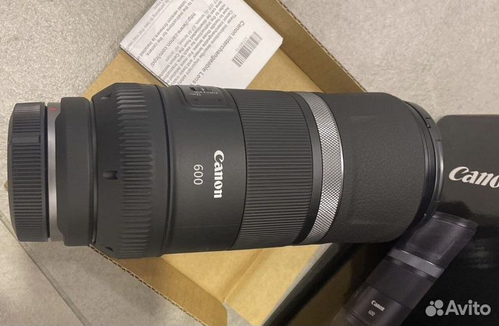 Canon RF 600mm F11 IS STM