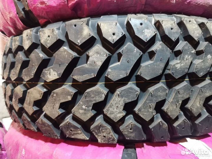 Nexen Roadian M/T 31/10.5 R15 109Q