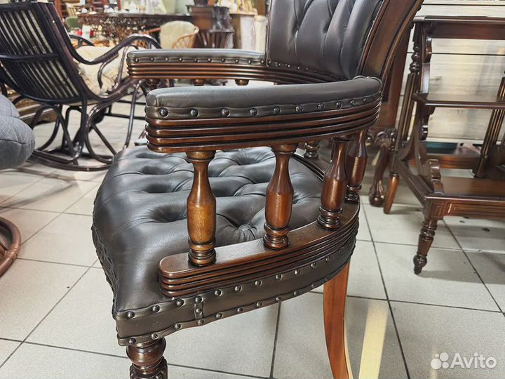 Кабинетное рабочее кресло MSU.11brownr &nb