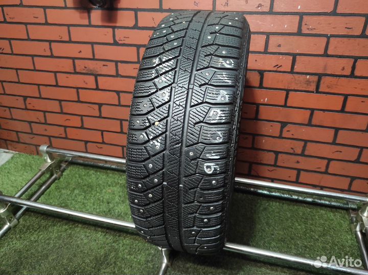 Continental ContiWinterViking 2 215/60 R16 99T