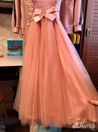Платья на девочку праздничные