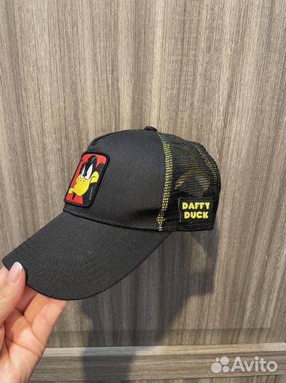 Бейсболка новая