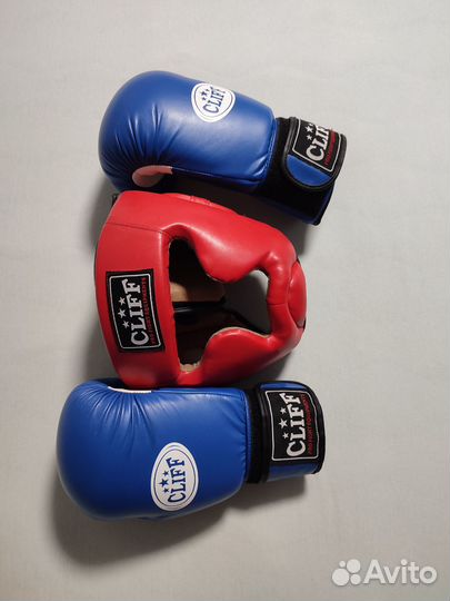 Боксерские перчатки