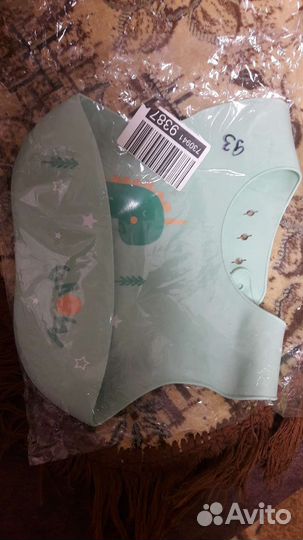 Нагрудник для кормления