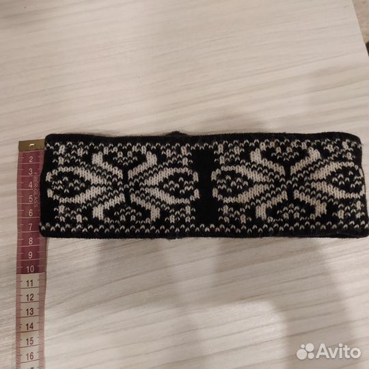 Повязка на голову вязаная