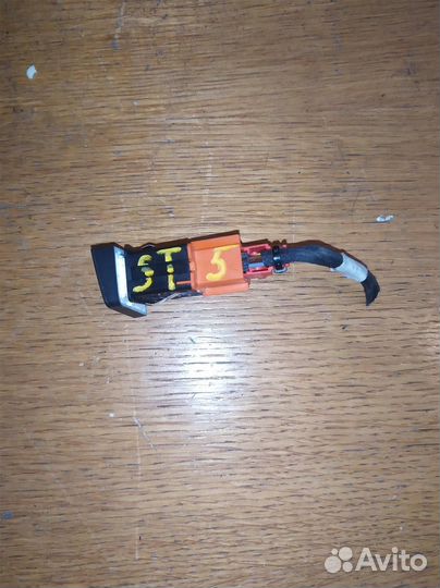 Кнопка VW Passat CC