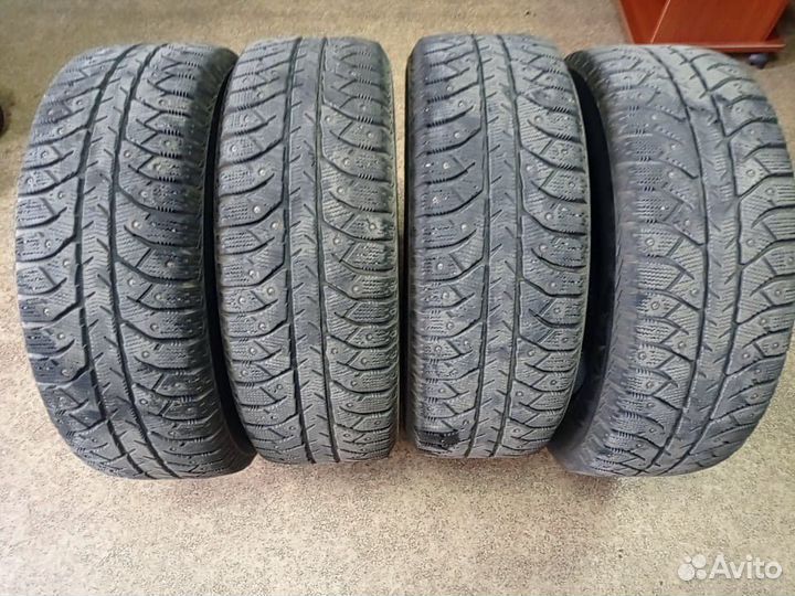 Bridgestone Ice Cruiser 7000 205/60 R16 92