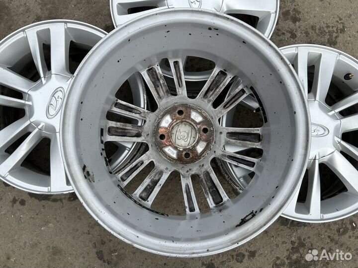 Диски R16 4x100 Dia: 60,1 LADA