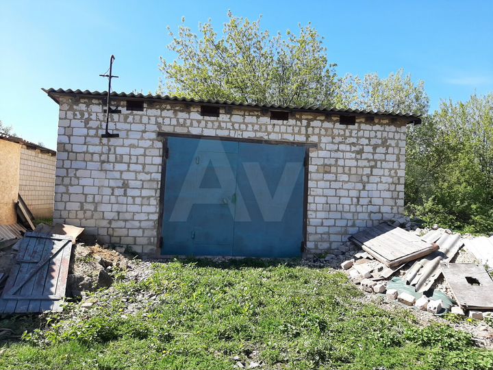 Гараж, > 30 м²