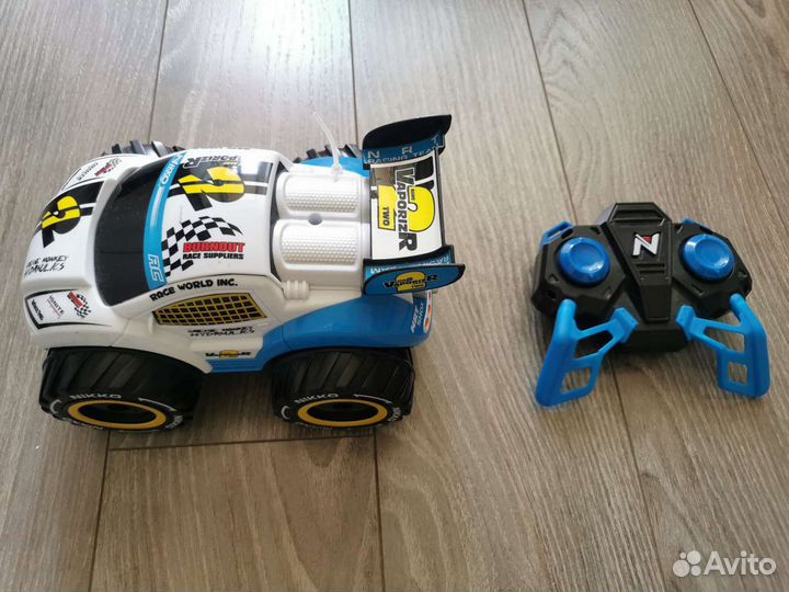 Радиоуправляемая машина