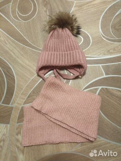 Комплект шапка и шарф для девочки