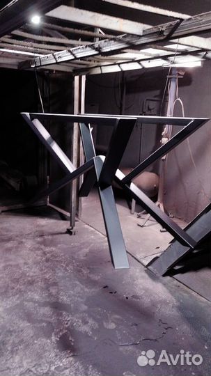 Подстолье из металла