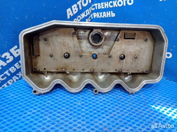 Клапанная крышка Ford Focus 1 седан split port