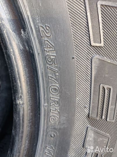 Bridgestone Dueler H/T 245/70 R16