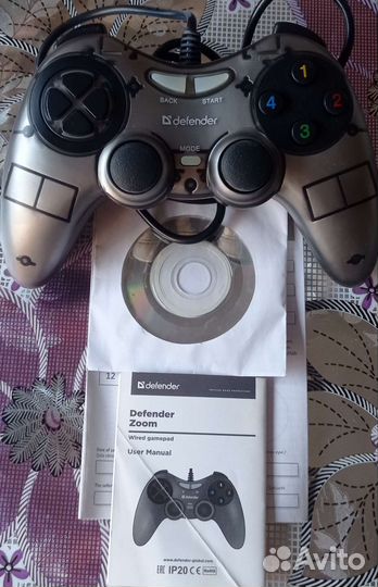 Проводной геймпад defender