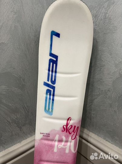 Горные лыжи и ботинки детские 24,5 размер, 140 см