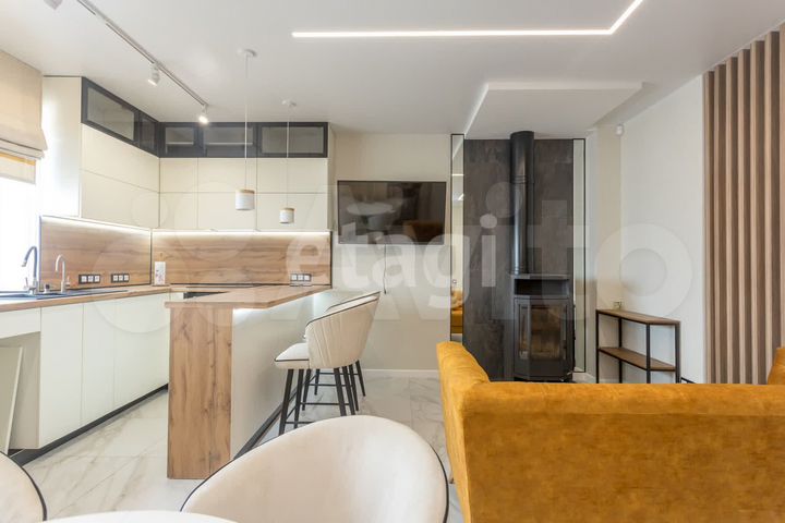 Дом 122,3 м² на участке 1,8 сот.