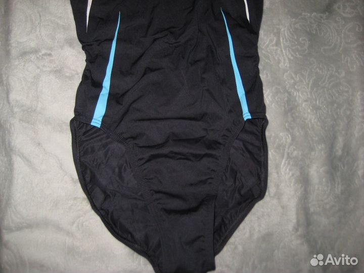 Шикарный новый купальник Speedo Португалия р 40-42