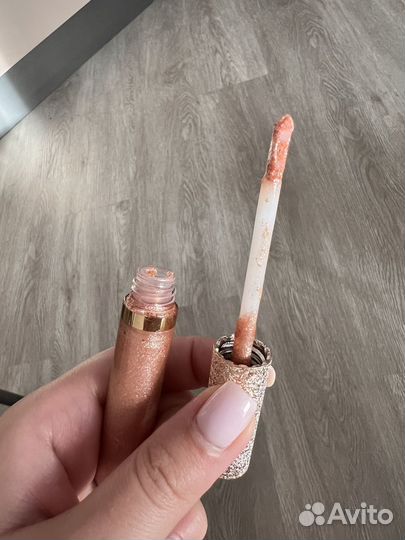 Блеск для губ Tarte