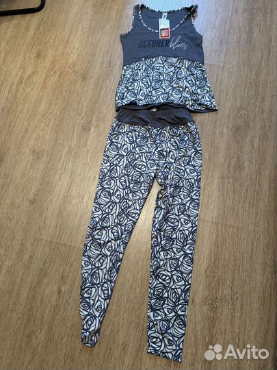 Спортивный костюм женский