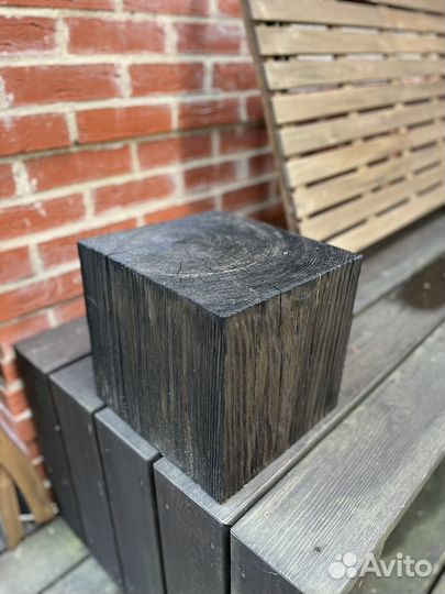 Большие квадратные пни Э