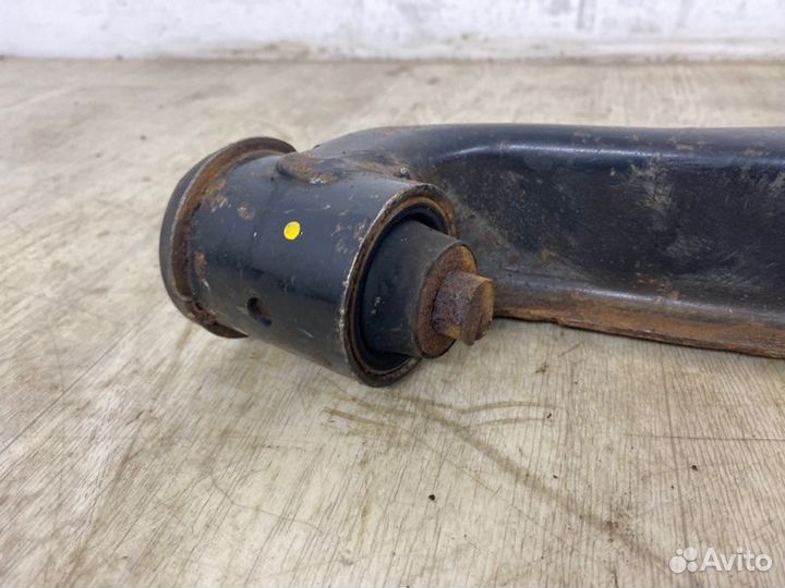 Рычаг подвески передний правый Mitsubishi Pajero 4