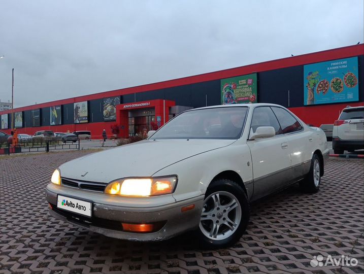 Toyota Camry 2.0 AT, 1992, 180 000 км