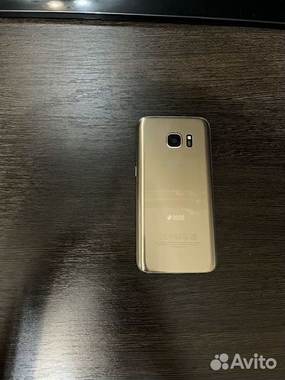 Телефон Samsung
