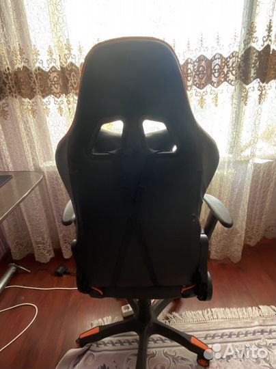 Компьютерное кресло