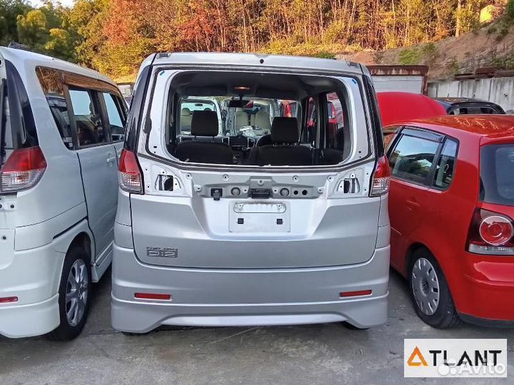Ступица передняя левая mitsubishi delica D:2