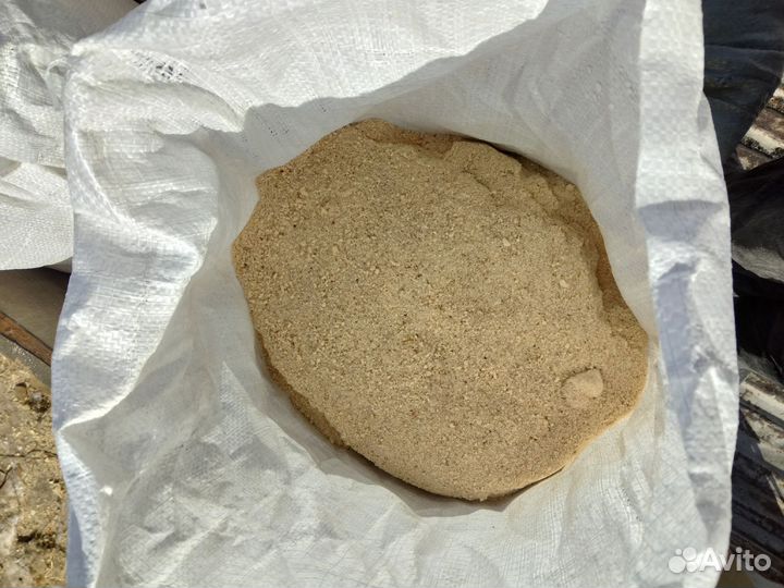 Опилки в мешках