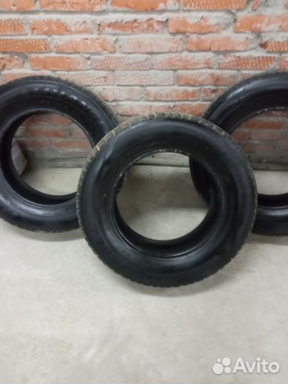 Triangle TR777 215/70 R16