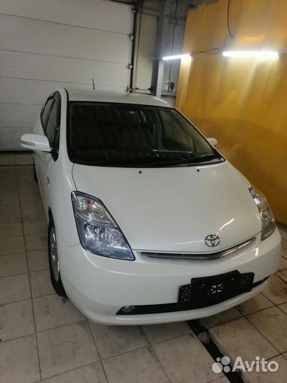 Модельные штатные чехлы Toyota Prius 20 (Черный)