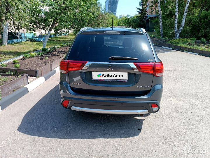 Mitsubishi Outlander 2.4 CVT, 2016, 103 000 км