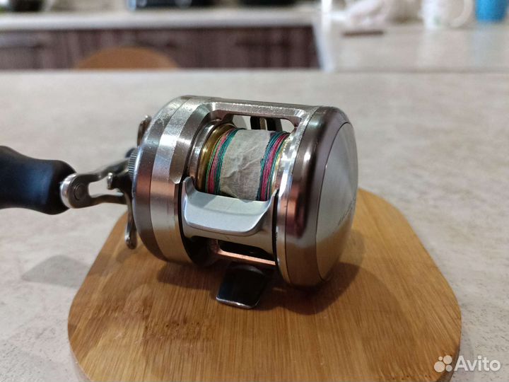 Мультипликаторная катушка daiwa