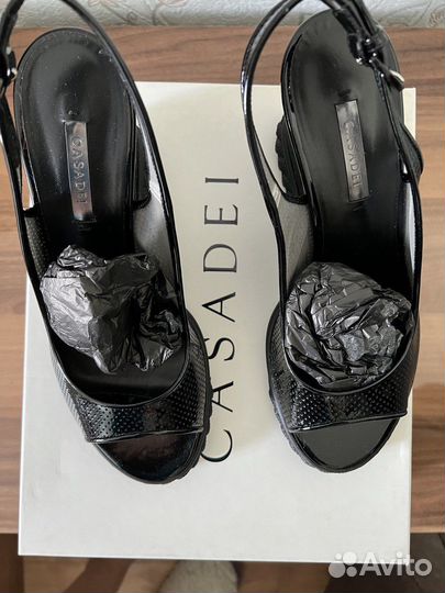 Босоножки женские Casadei