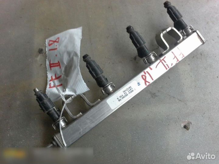 Рейка топливная (рампа) Ford Focus II 2008-2011