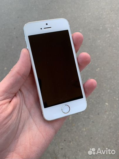 iPhone 5S, 16 ГБ