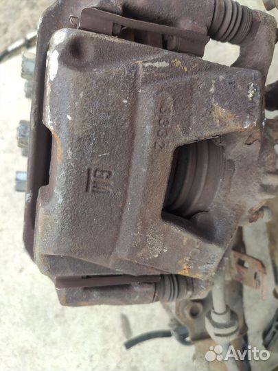 Суппорт передний Шевроле Круз Chevrolet Cruze