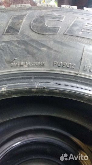 Bridgestone Ice Cruiser 7000 215/65 R16 98